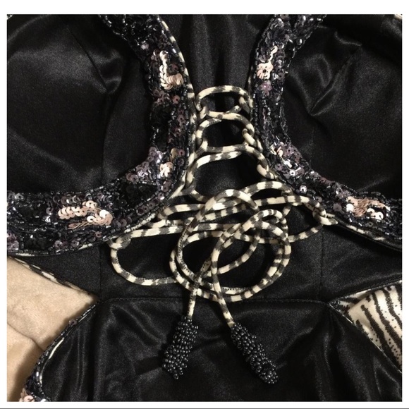 CAMILLE LA VIE MAXI DRESS - Picture 8 of 8